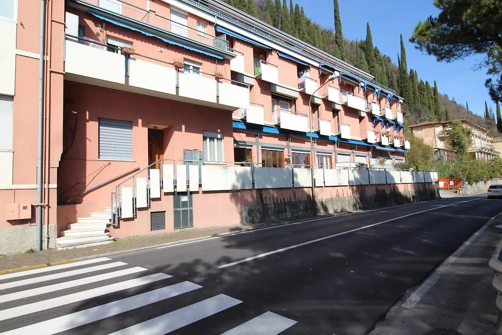 Appartamento Fronte Lago - Toscolano Maderno Italy